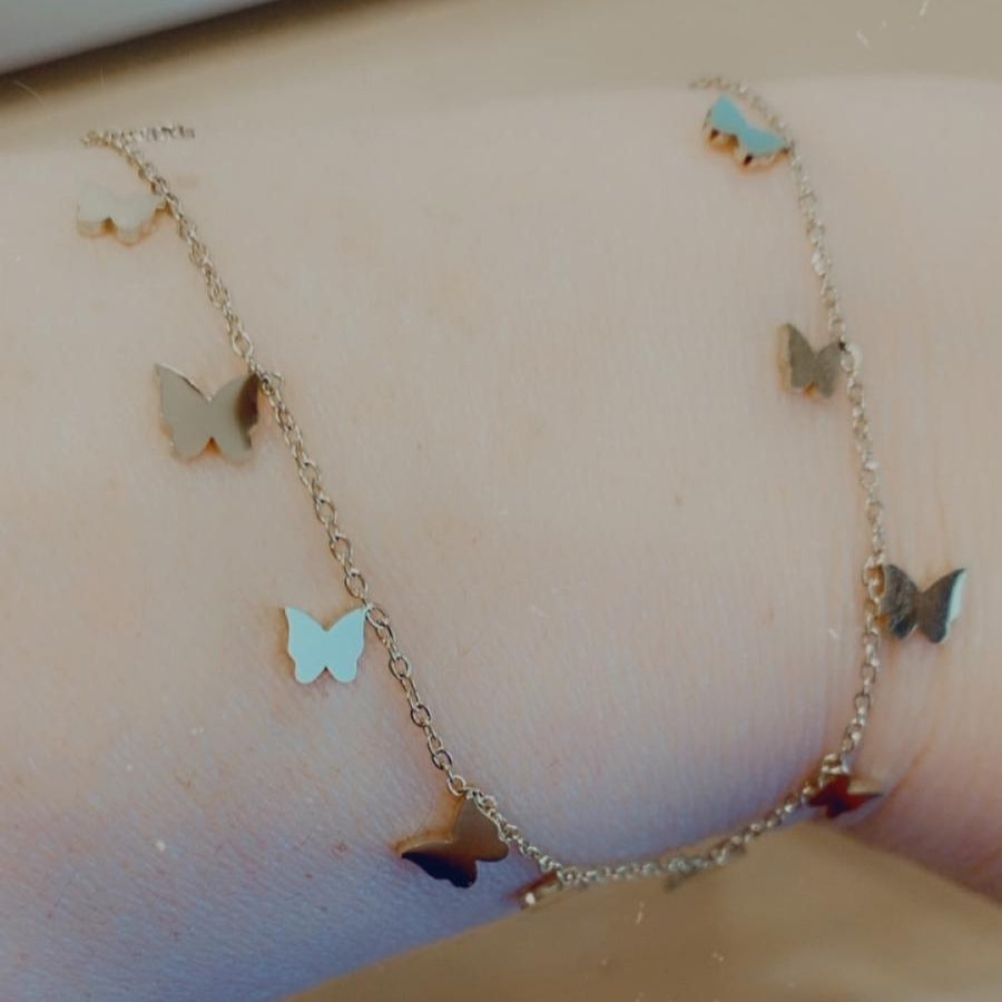 Collana con farfalline in acciaio inossidabile
