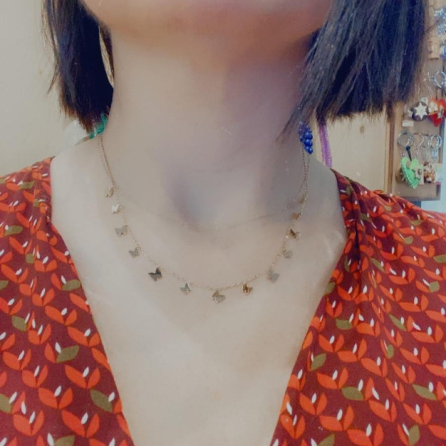 Collana con farfalline in acciaio inossidabile