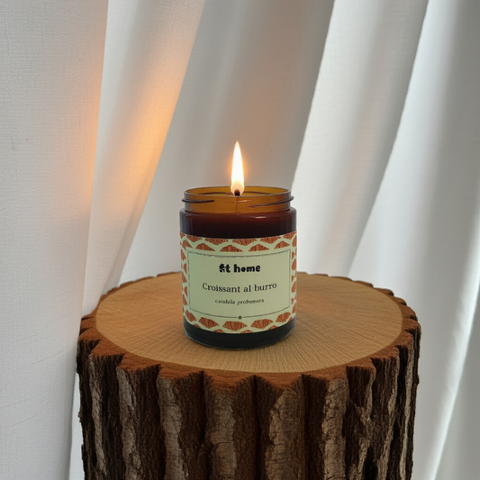 Candela Artigianale in Cera Naturale – Croissant al burro