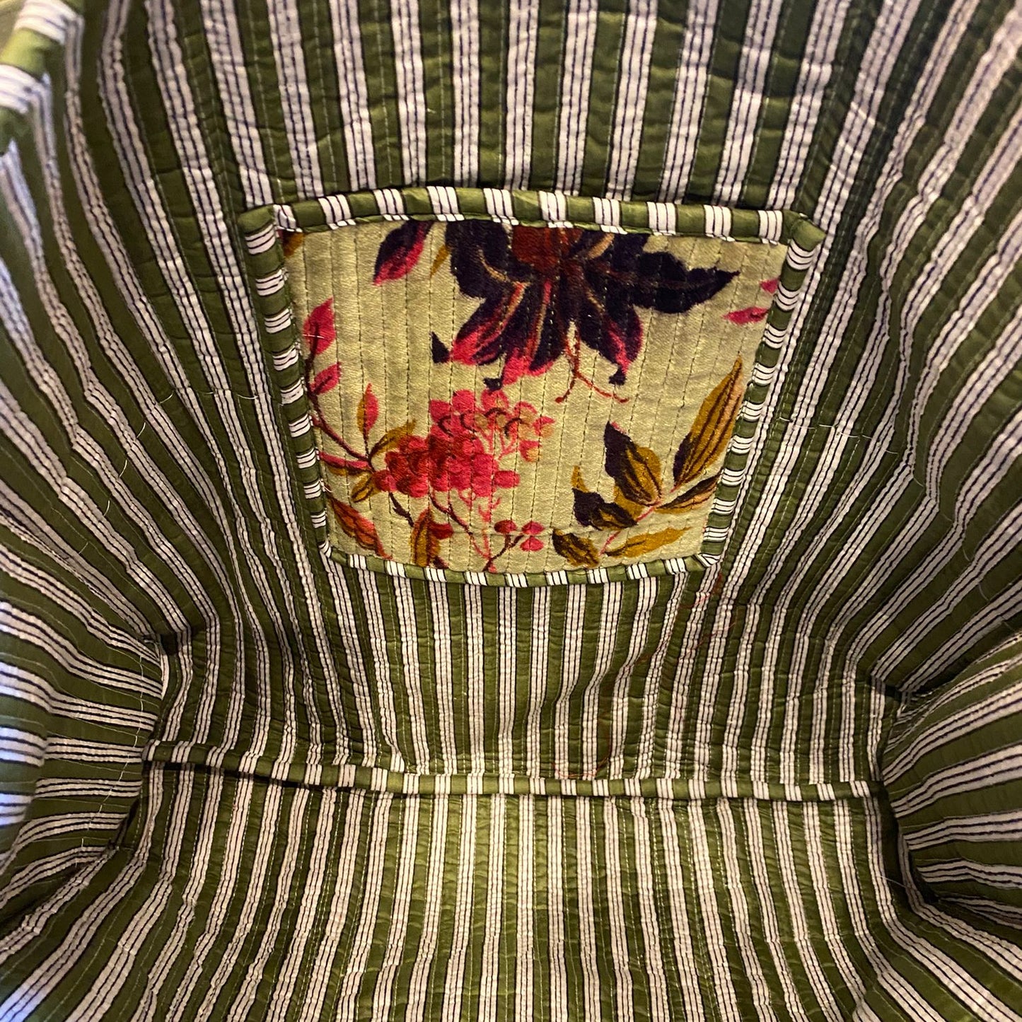 Borsa shopper indiana in velluto biologico con stampa floreale verde
